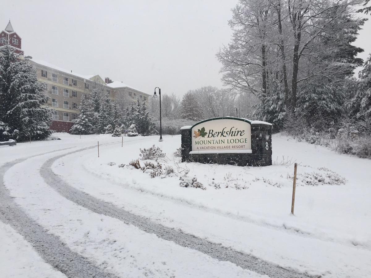 Berkshire Mountain Lodge Pittsfield Eksteriør bilde